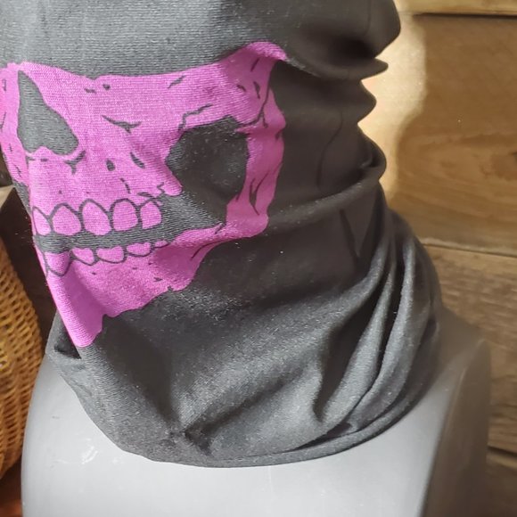 Unisex Purple Skull Face Tube Mask Neck GAITER Dust Shield Seamless Bandana - Picture 2 of 3